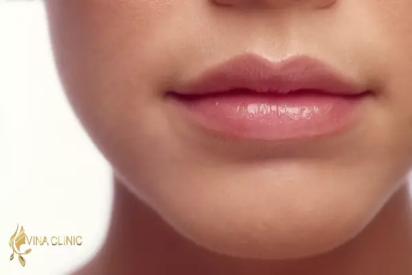 ژل لب هالیوودی